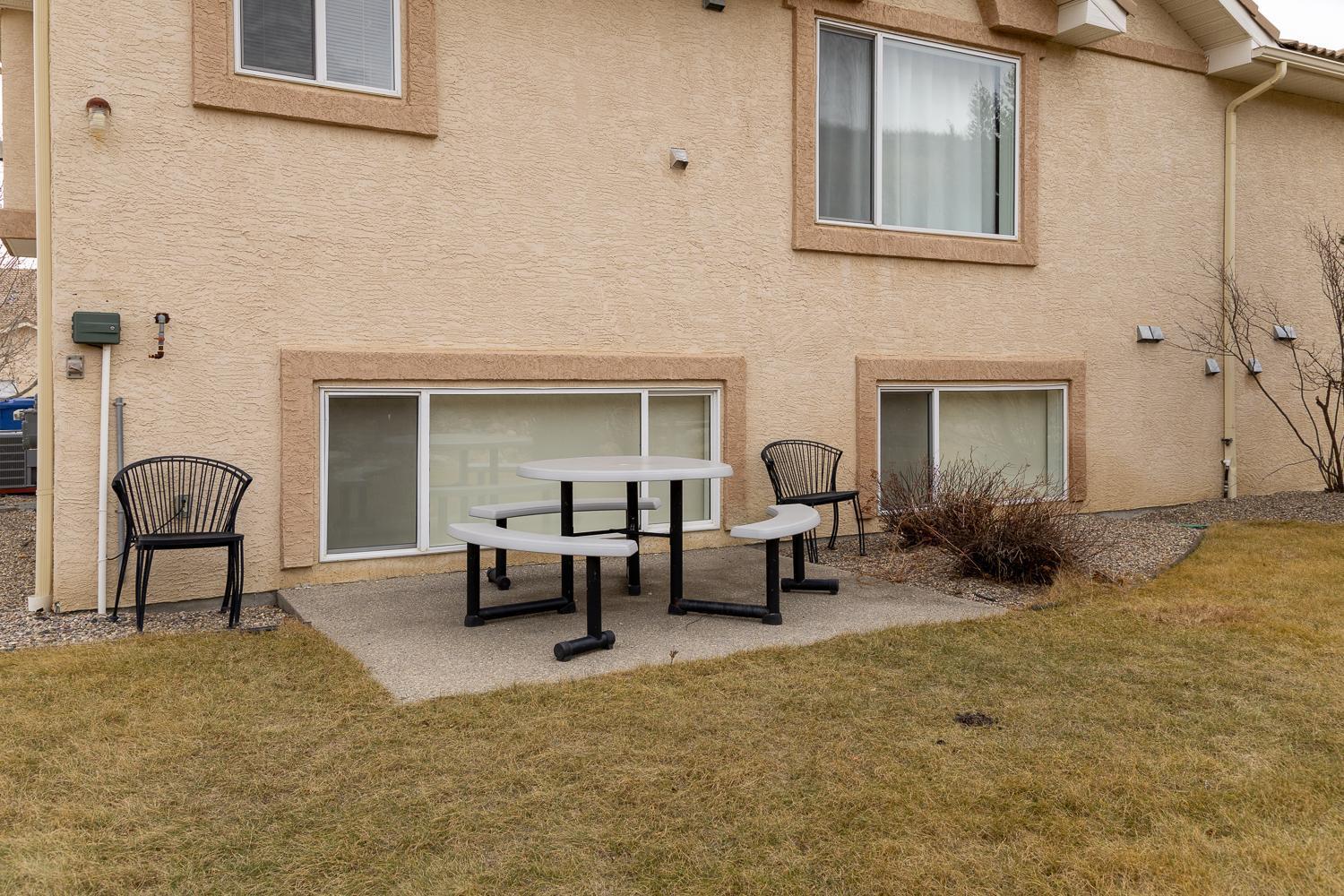 Paradise Canyon Golf Resort - Luxury Condo M409 Lethbridge Exteriör bild