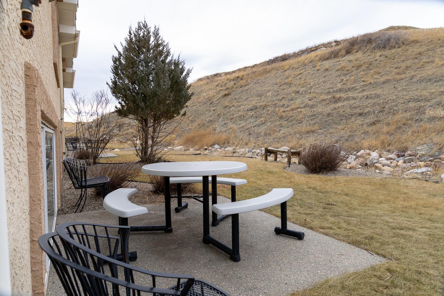 Paradise Canyon Golf Resort - Luxury Condo M409 Lethbridge Exteriör bild